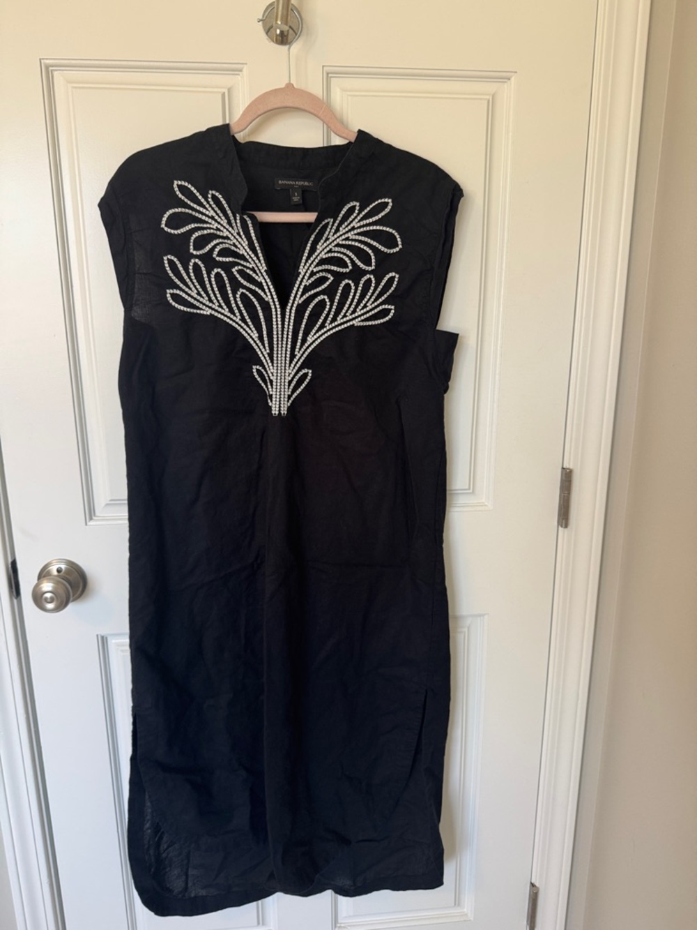 Banana Republic Black Sleeveless Dress with White Embroidery